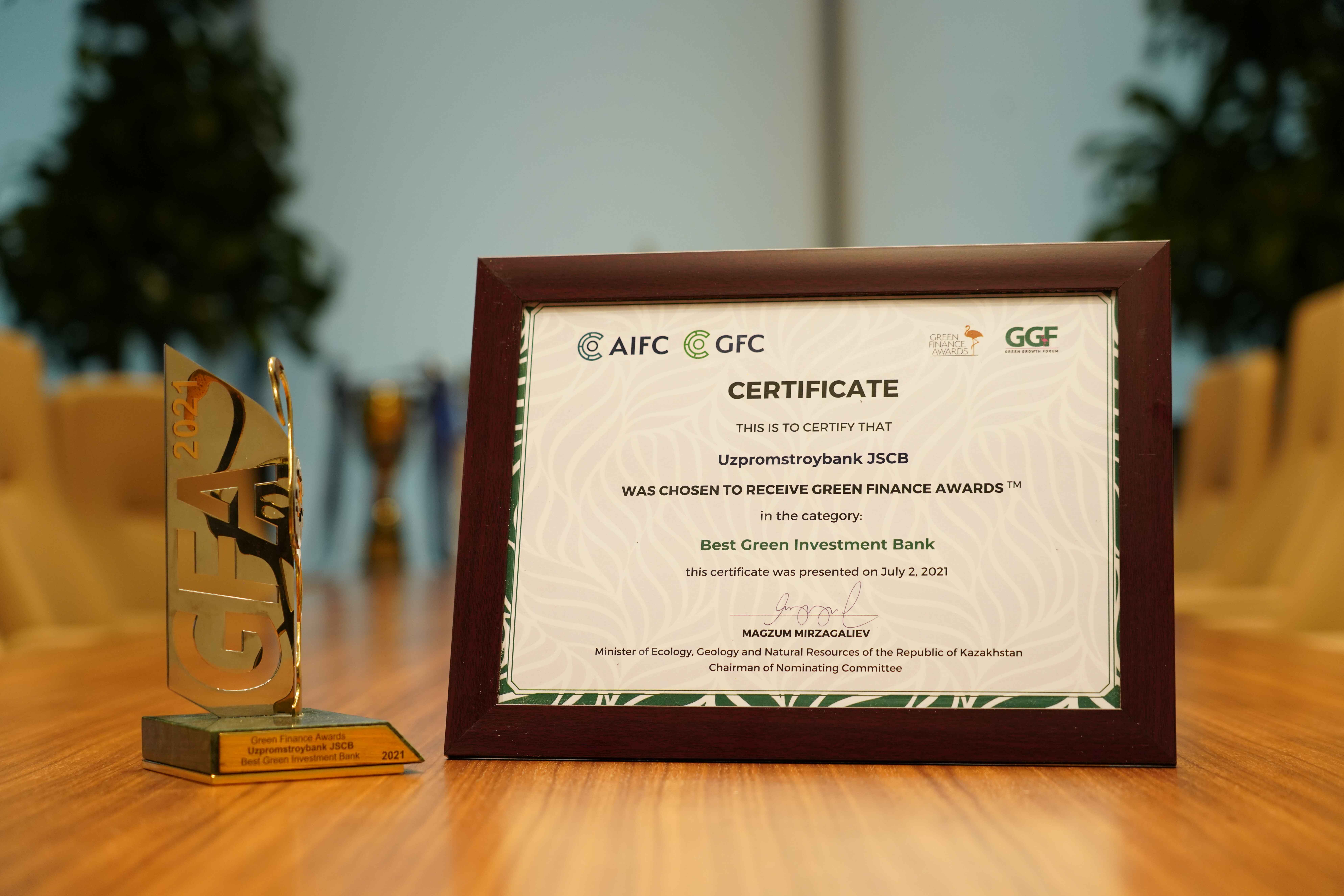 “Green Finance Awards” doirasida “Eng yaxshi yashil investitsiya banki” nominatsiyasi bo‘yicha sertifikat (2021)  Sertificate